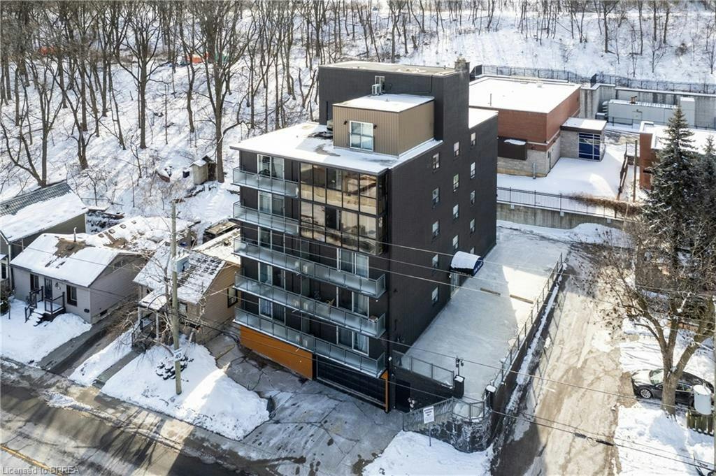 303-200 Charlton Avenue E, Hamilton, ON, L8N 1Z1 - 10