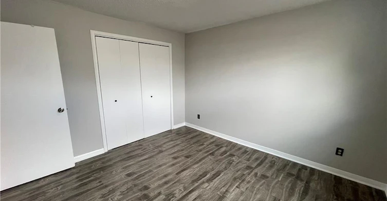 2-15 Empire Street, Welland, ON, L3B 2L3 - 8