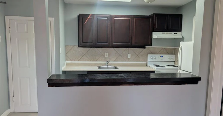 2-365 Barton Street E, Hamilton, ON, L8L 2X8 - 3