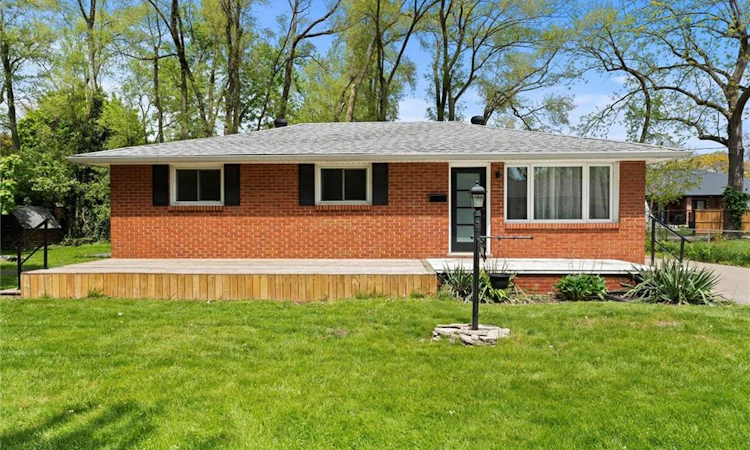85 Riverview Avenue