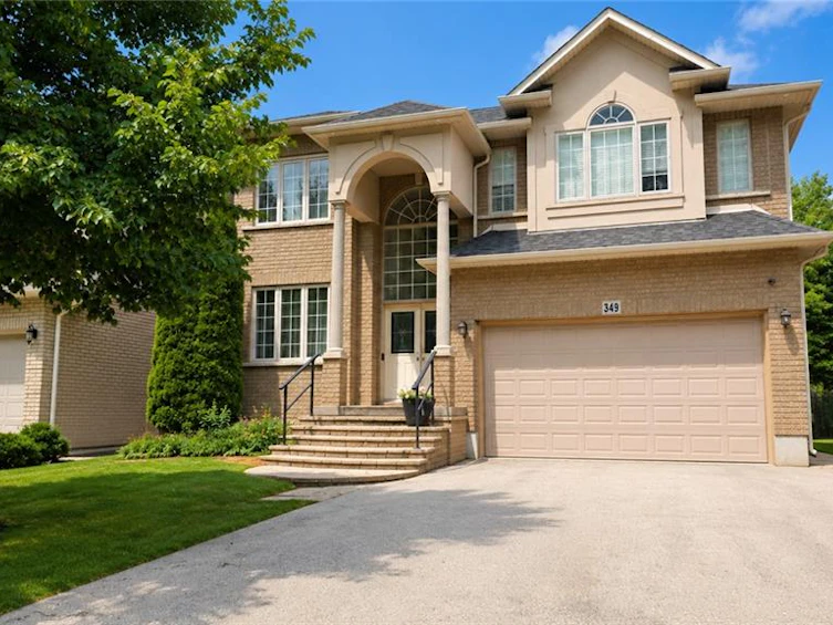 349 Braithwaite Avenue, Hamilton, ON, L9G 5A7