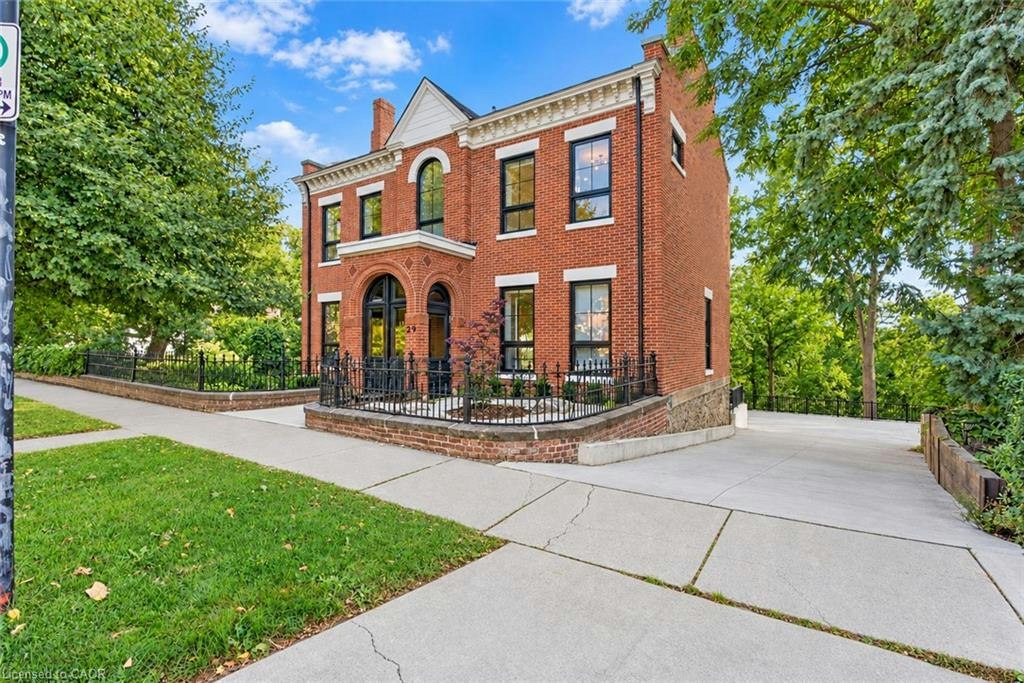 29 Yates Street, St. Catharines, ON, L2R 5R3