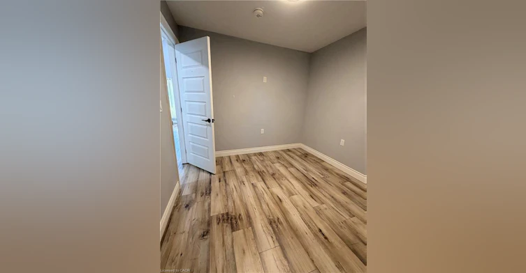 Upper-411 Paling Avenue, Hamilton, ON, L8H 5K3 - 10