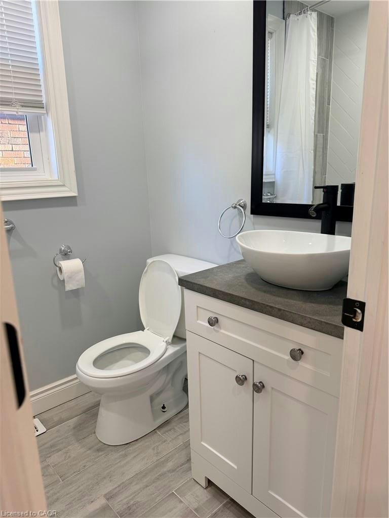 Upper-411 Paling Avenue, Hamilton, ON, L8H 5K3 - 7