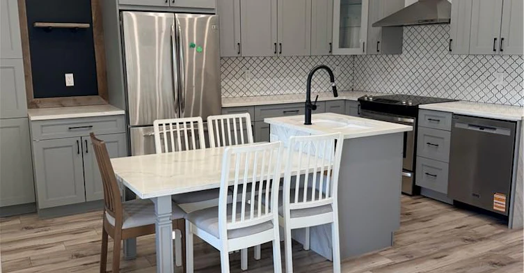 Upper-411 Paling Avenue, Hamilton, ON, L8H 5K3 - 2