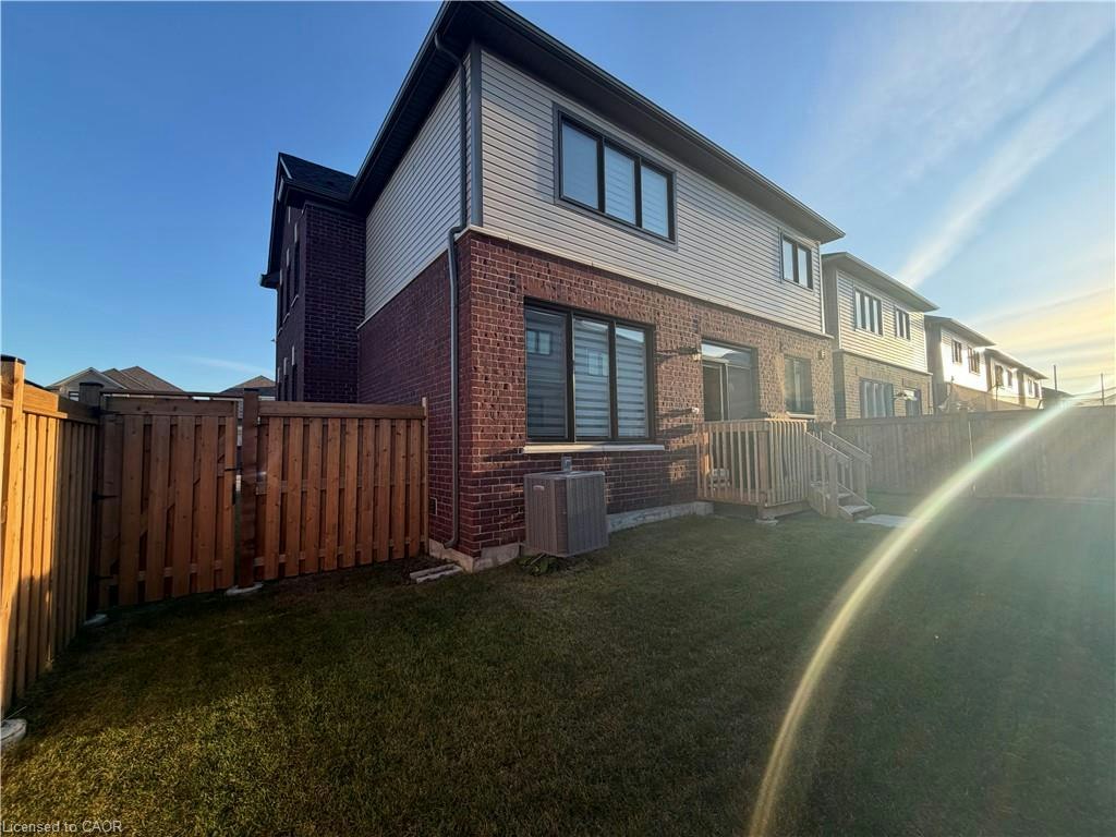 39 Phoenix Boulevard, Barrie, ON, L9J 0P6 - 4