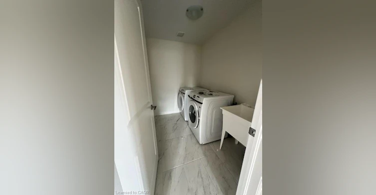 39 Phoenix Boulevard, Barrie, ON, L9J 0P6 - 11