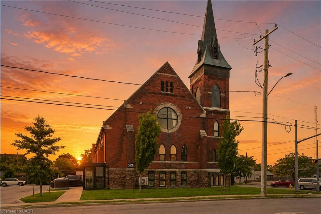 8-405 Merritt Street, St. Catharines, ON, L2P 1P5