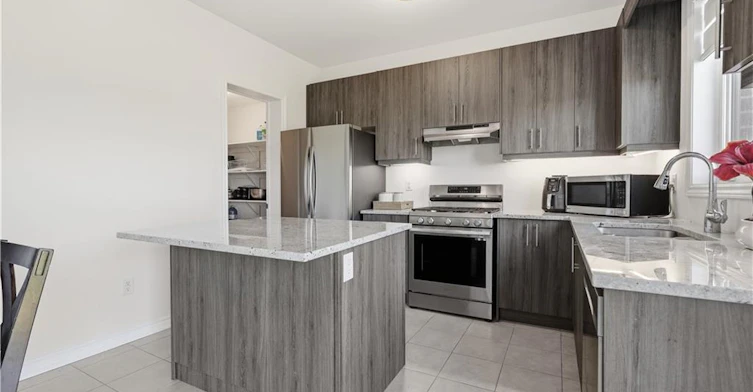 147 Midland Place, Welland, ON, L3B 0H4 - 8