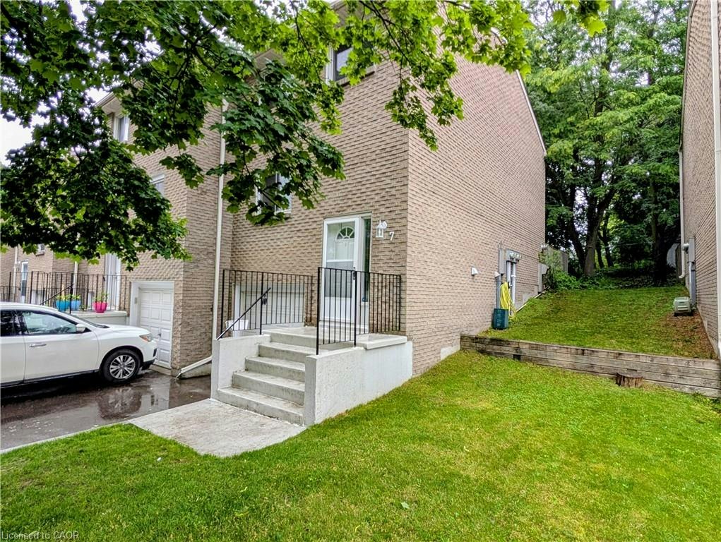 7-121 Morgan Avenue, Kitchener, ON, N2A 2M4