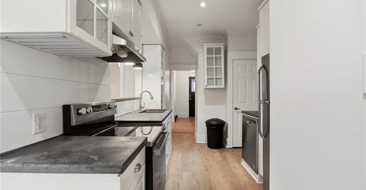 60 Stirton Street, Hamilton, ON, L8L 6E8 - 12