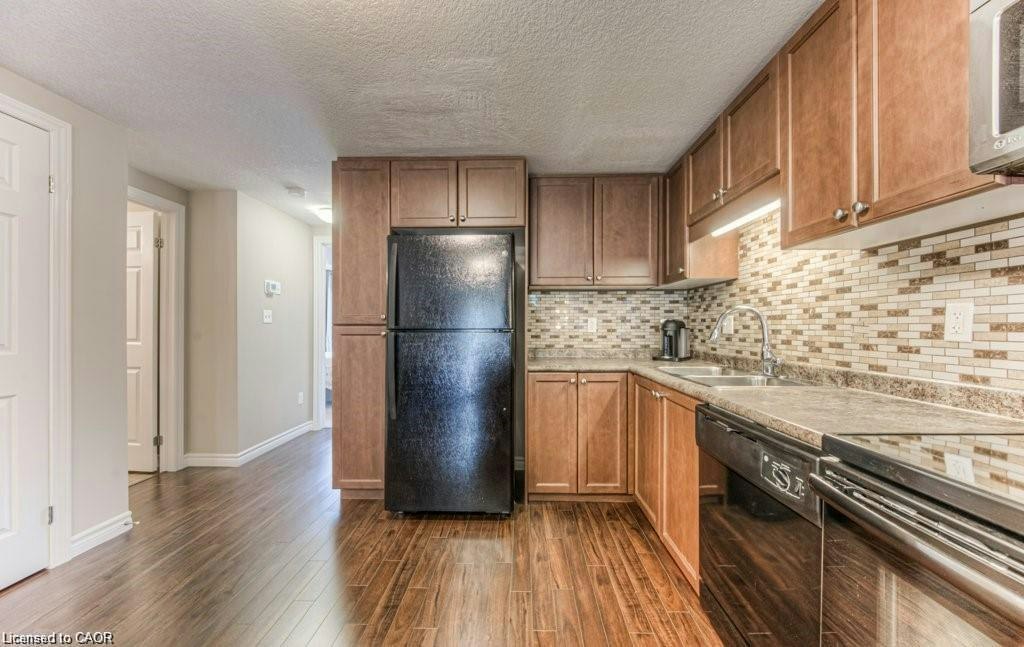 F-240 Rachel Crescent, Kitchener, ON, N2R 0E1 - 18