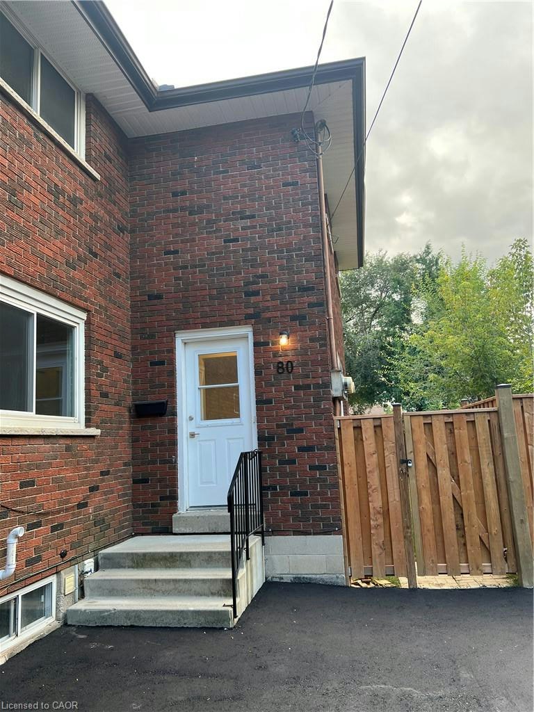 80 Delawana Drive, Hamilton, ON, L8E 1G4 2