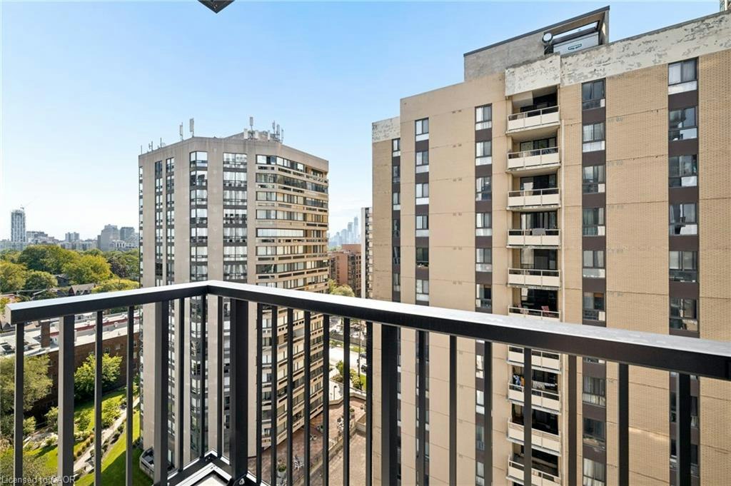 1803-91 Montclair Avenue, Toronto, ON, M5P 0B1 - 3