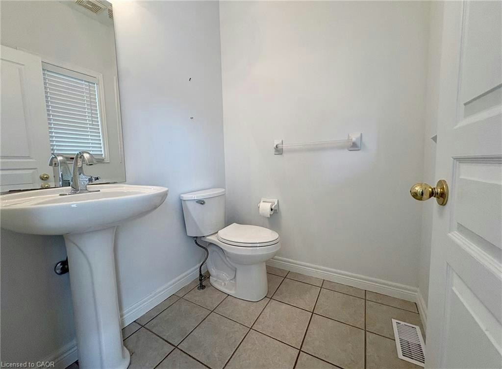 5325 Applegarth Drive, Burlington, ON, L7L 6V3 - 12