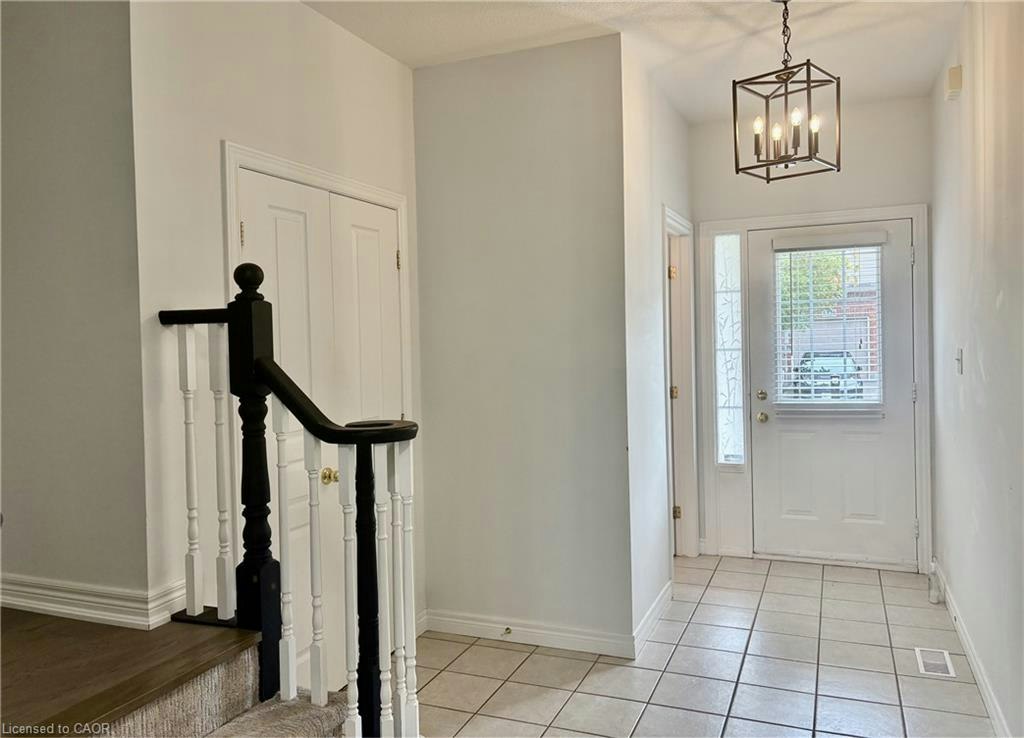 5325 Applegarth Drive, Burlington, ON, L7L 6V3 - 4