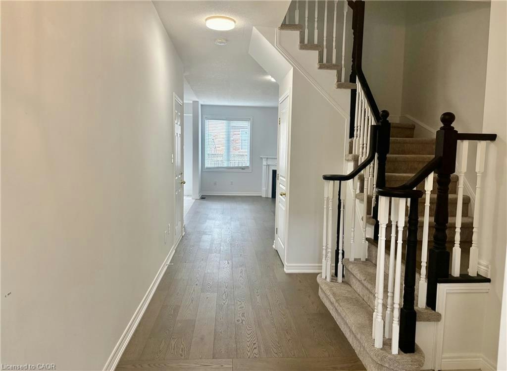 5325 Applegarth Drive, Burlington, ON, L7L 6V3 - 5
