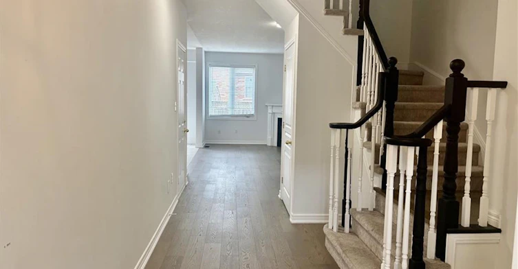 5325 Applegarth Drive, Burlington, ON, L7L 6V3 - 5