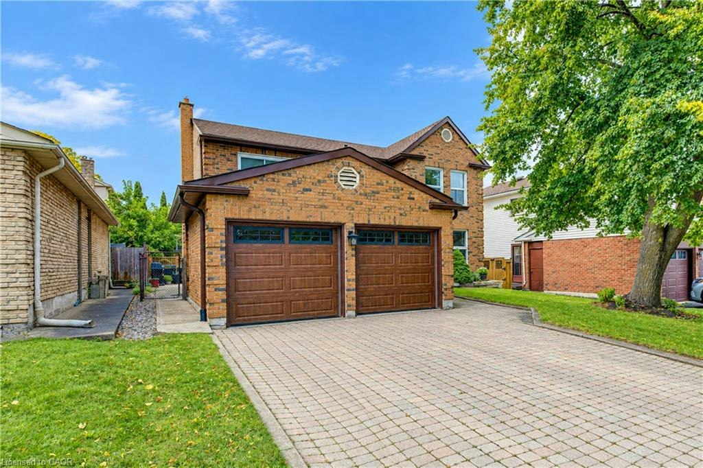 104 Deerwood Crescent, Kitchener, ON, N2N 1R3