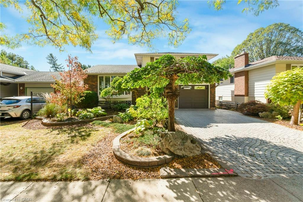588 Louise Drive, Burlington, ON, L7L 2T9