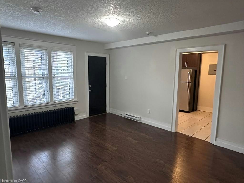 203-58-60 Madison Avenue N, Kitchener, ON, N2H 2Z6 - 2