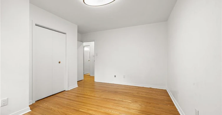 24 Valloncliffe Road, Markham, ON, L3T 2W8 - 24