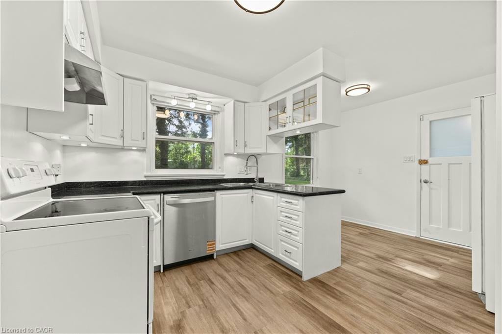 24 Valloncliffe Road, Markham, ON, L3T 2W8 - 12