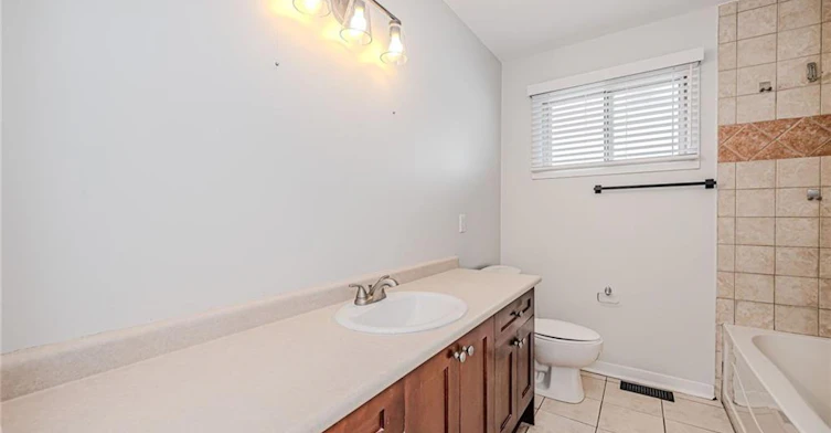 Main-38 Endfield Avenue, Hamilton, ON, L8T 2L4 - 14