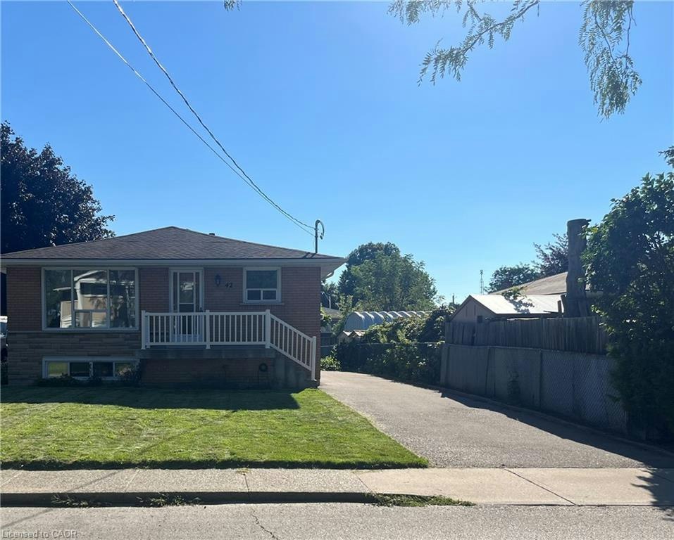 Upper-42 Woodman Drive S, Hamilton, ON, L8K 4E4 - 2