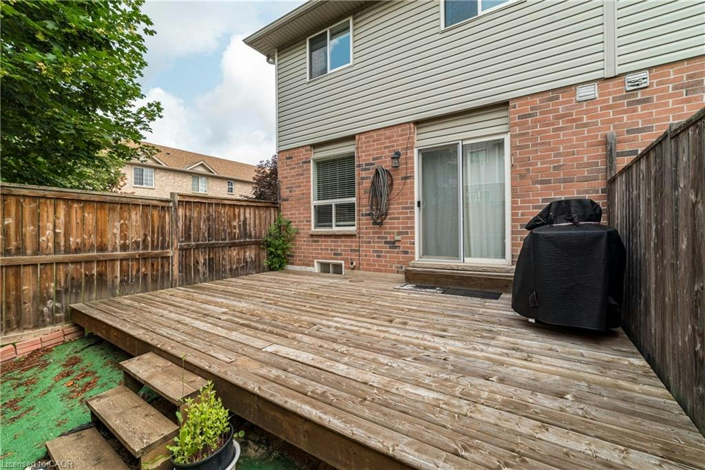 11-39 Pinewoods Drive, Hamilton, ON, L8J 3Z3 - 6
