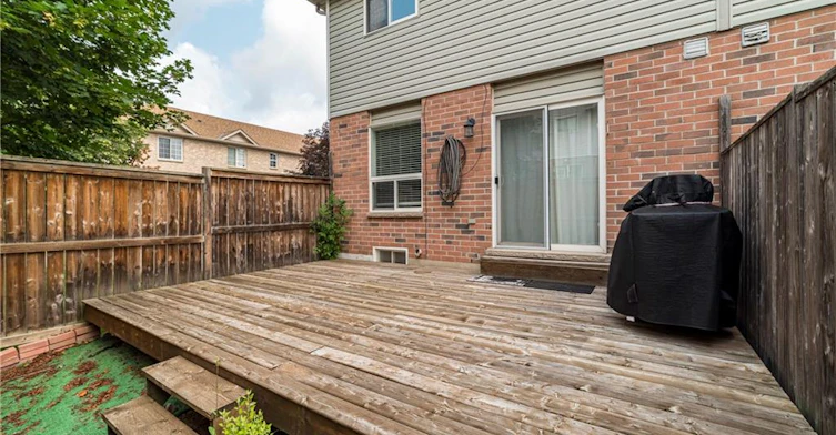 11-39 Pinewoods Drive, Hamilton, ON, L8J 3Z3 - 6
