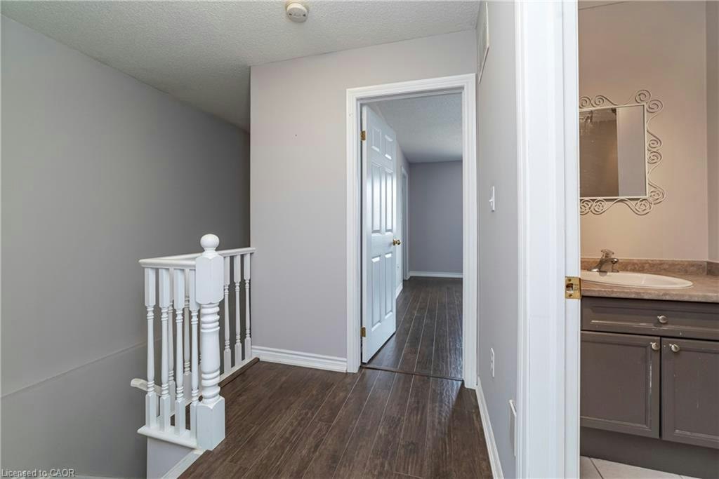 11-39 Pinewoods Drive, Hamilton, ON, L8J 3Z3 - 21