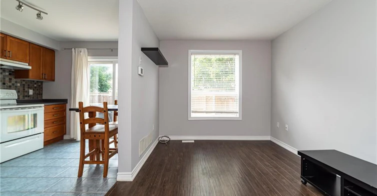 11-39 Pinewoods Drive, Hamilton, ON, L8J 3Z3 - 15