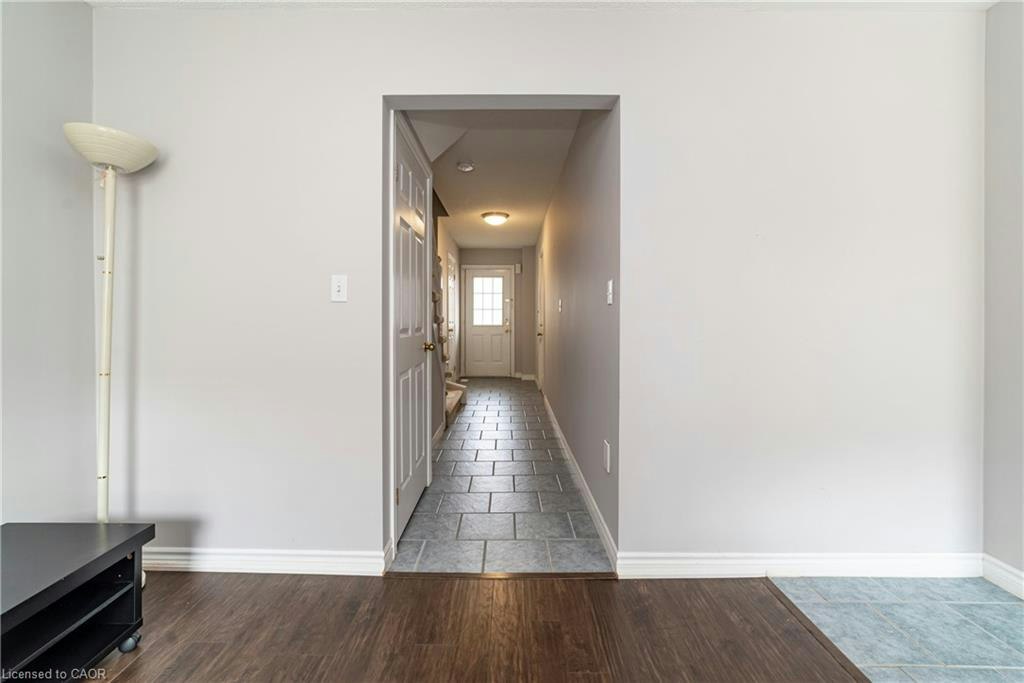 11-39 Pinewoods Drive, Hamilton, ON, L8J 3Z3 - 12
