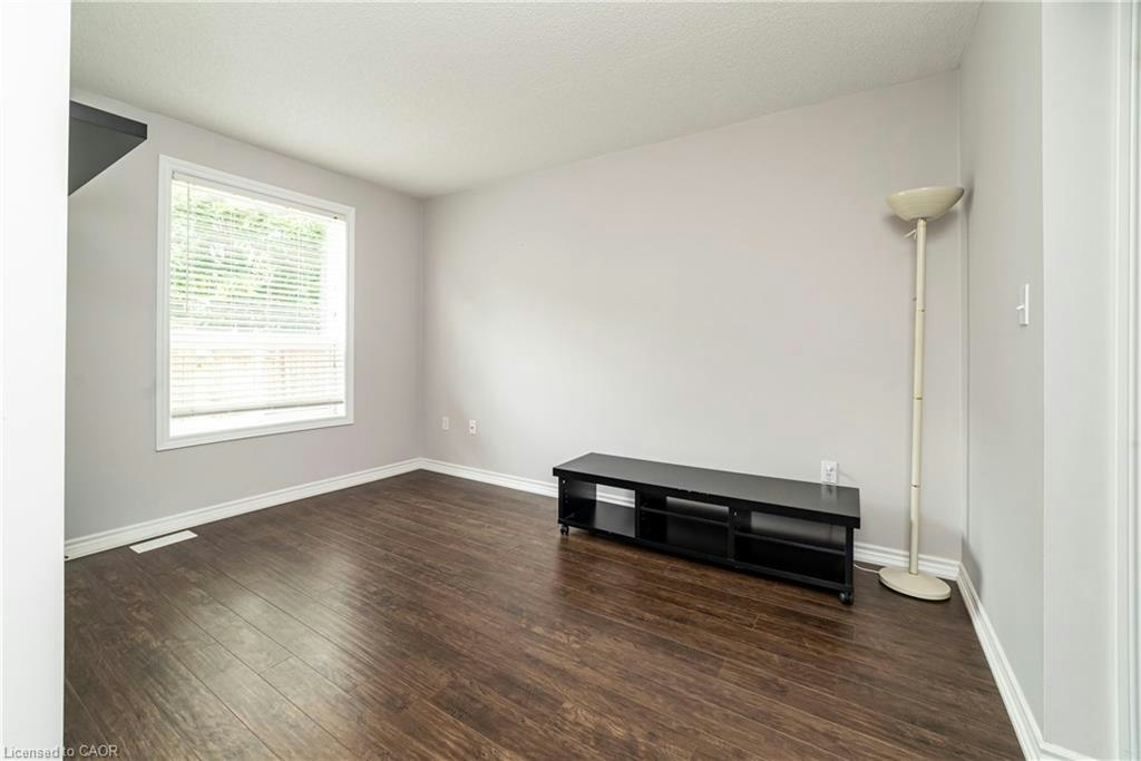 11-39 Pinewoods Drive, Hamilton, ON, L8J 3Z3 - 13