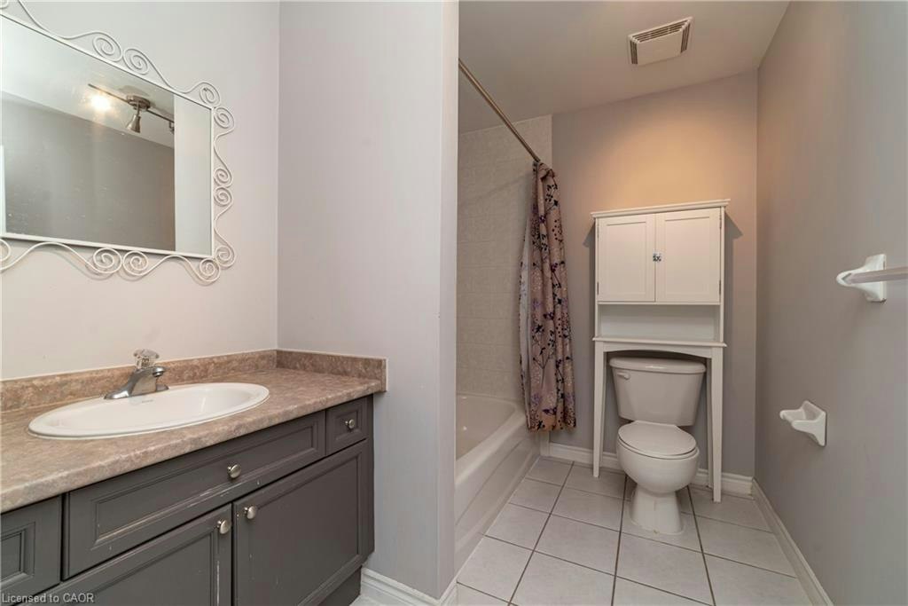 11-39 Pinewoods Drive, Hamilton, ON, L8J 3Z3 - 29