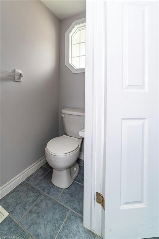 11-39 Pinewoods Drive, Hamilton, ON, L8J 3Z3 - 19