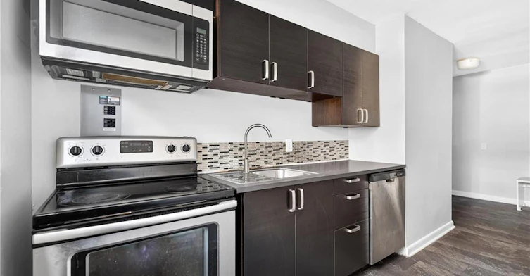 1-3 Applewood Avenue, Hamilton, ON, L8G 3S4 - 10