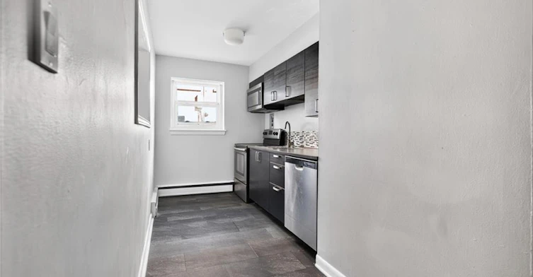 1-3 Applewood Avenue, Hamilton, ON, L8G 3S4 - 9