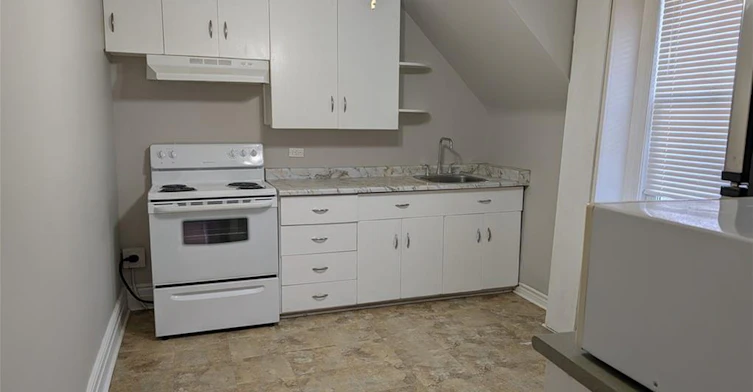 Upper-12 East 24th Street, Hamilton, ON, L8V 2X7 - 4