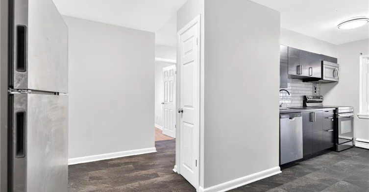 3-3 Applewood Avenue, Hamilton, ON, L8G 3S4 - 11