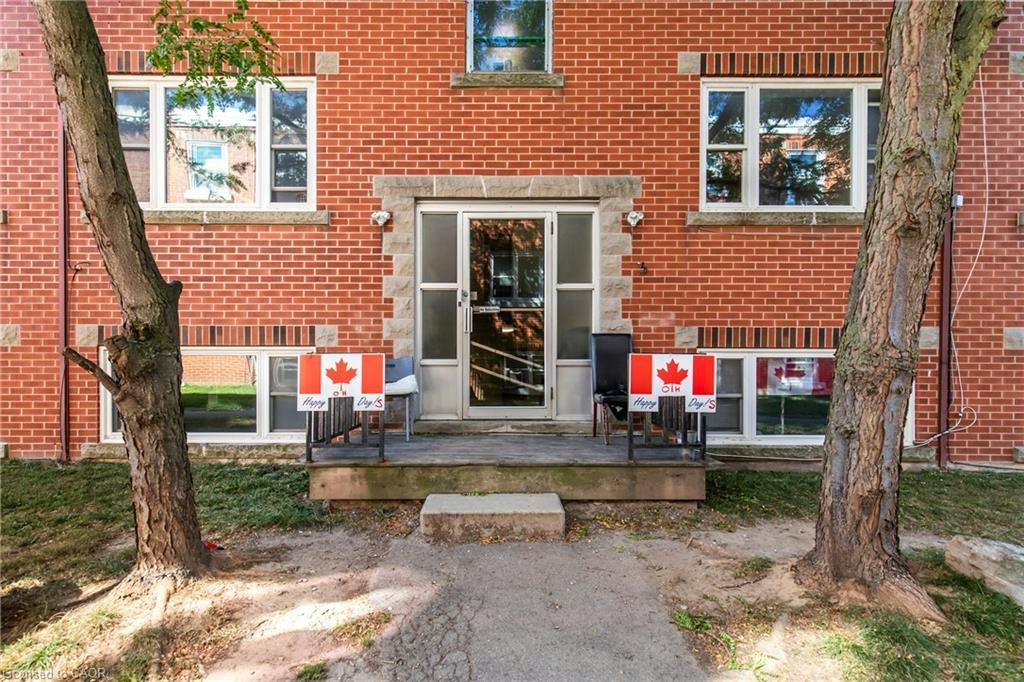 3-3 Applewood Avenue, Hamilton, ON, L8G 3S4 - 2