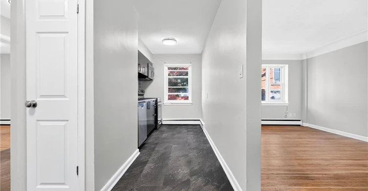 3-3 Applewood Avenue, Hamilton, ON, L8G 3S4 - 8