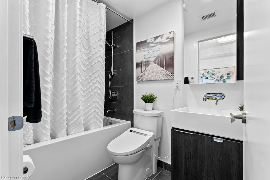 210-370 Martha Street, Burlington, ON, L7R 0G9 - 9
