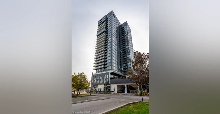 210-370 Martha Street, Burlington, ON, L7R 0G9 - 3