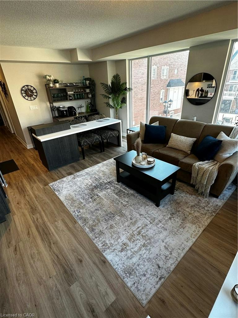 210-370 Martha Street, Burlington, ON, L7R 0G9 - 17