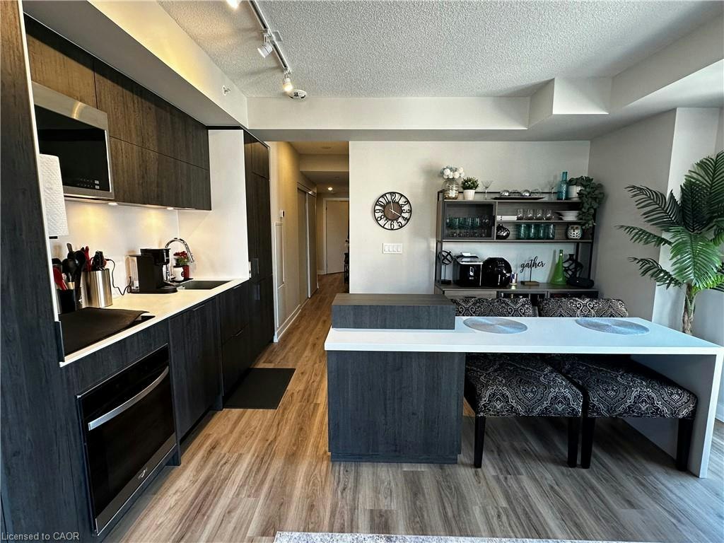 210-370 Martha Street, Burlington, ON, L7R 0G9 - 20