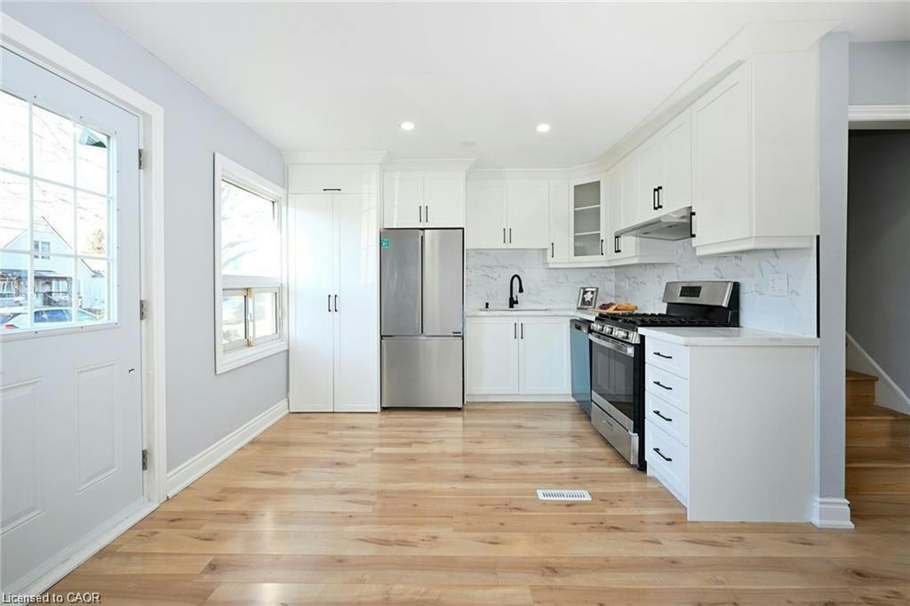 Upper-213 East 28th Street, Hamilton, ON, L8V 3H9 - 4