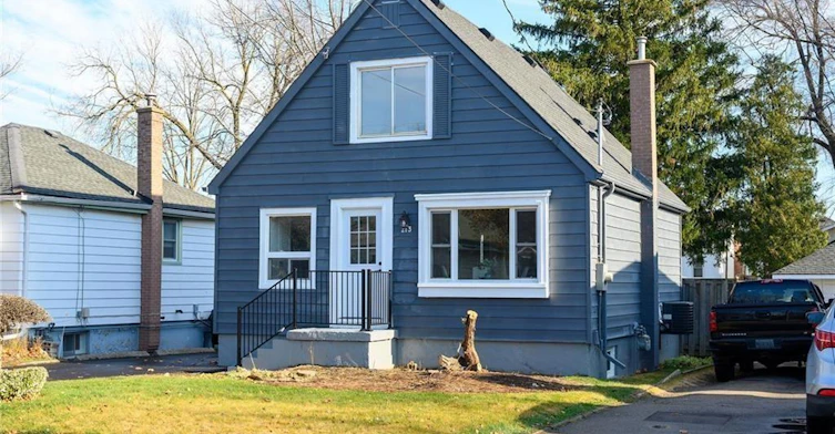 Upper-213 East 28th Street, Hamilton, ON, L8V 3H9