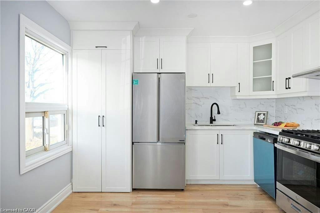 Upper-213 East 28th Street, Hamilton, ON, L8V 3H9 - 5